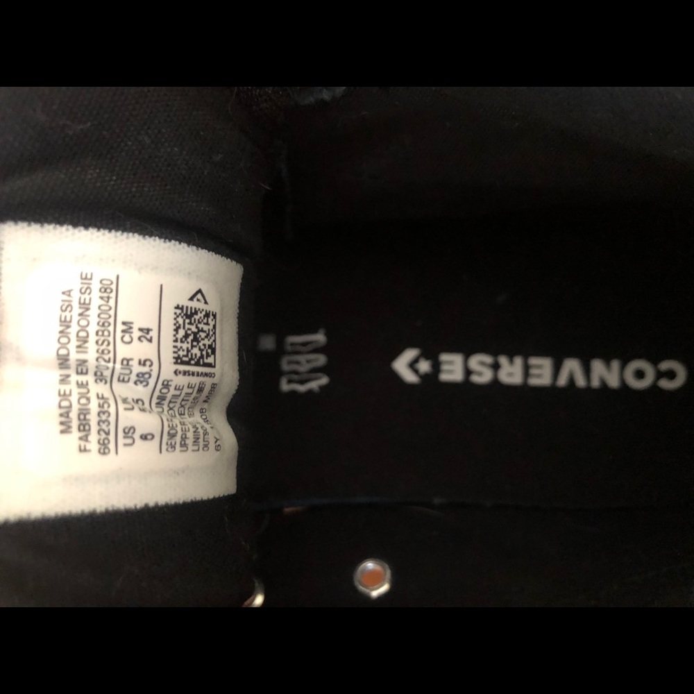 Converse - Picture 9 of 9